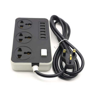 <strong>Socket</strong> <strong>with</strong> <strong>USB</strong> <strong>Multi</strong>-<strong>function</strong> Power Strip <strong>with</strong> Switch