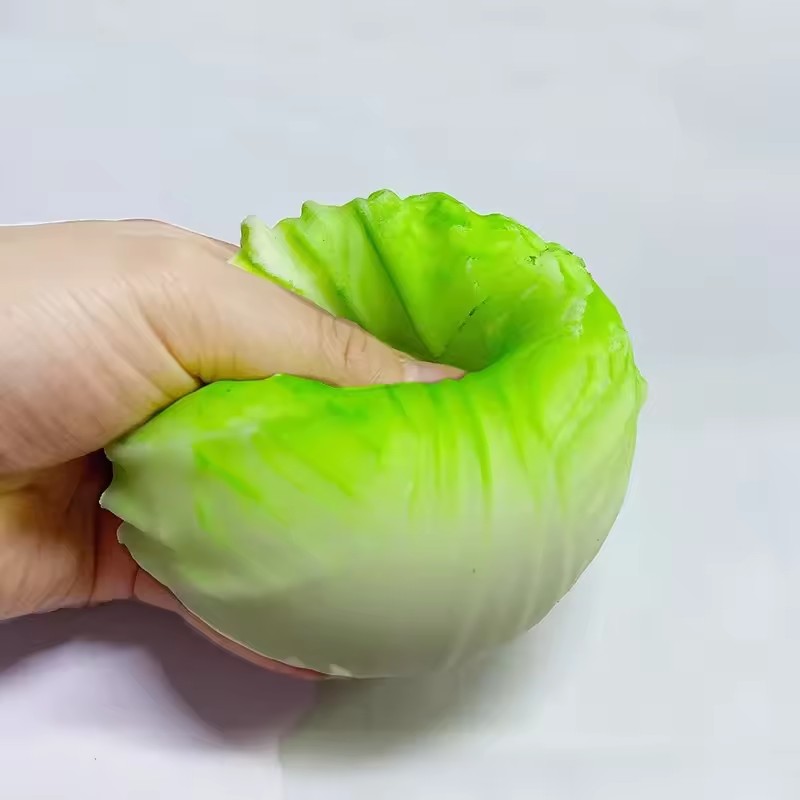 สีเขียว