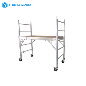 Andamio compacto móvil de hierro y aluminio con marco extensible tipo mini con ruedas y tablero de plataforma de madera y barandilla para uso en interiores - Product Image 3