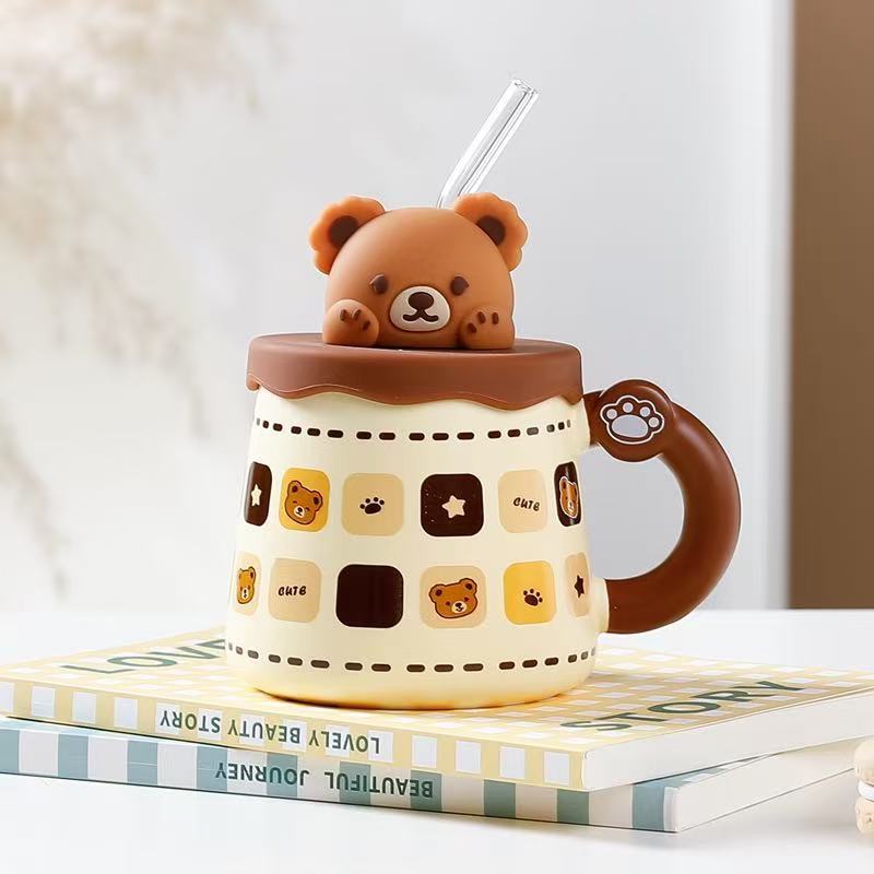 Funda tridimensional de oso adorable, color marrón paja.
