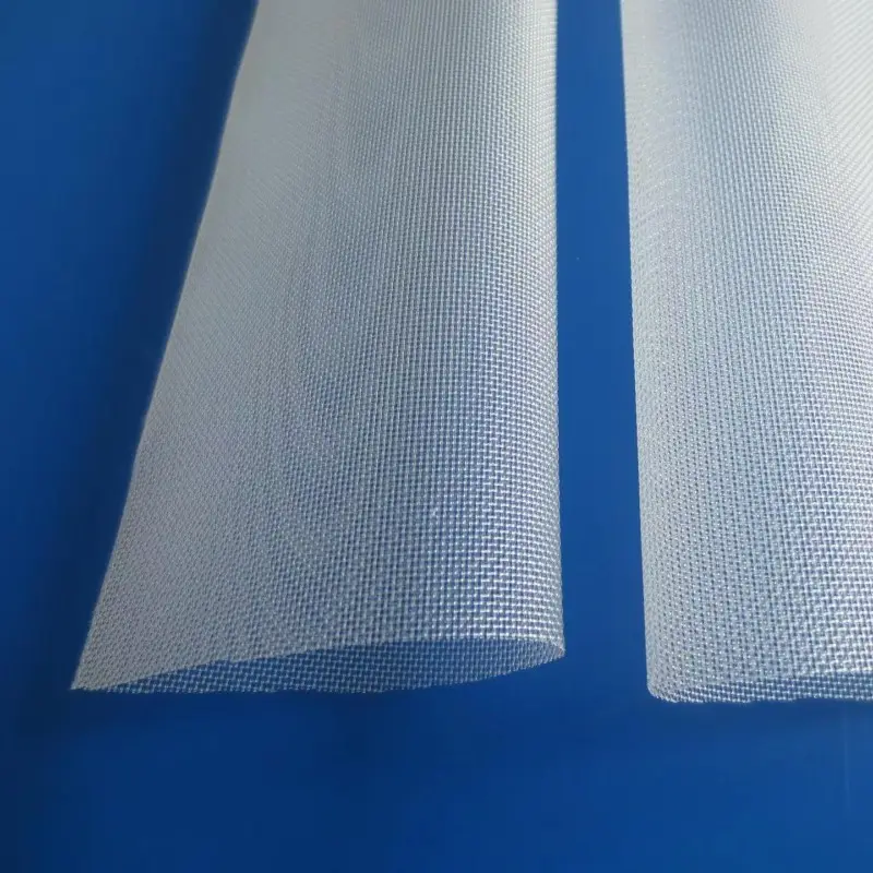 Tubo filtrante in rete di nylon e poliestere per la filtrazione di liquidi e aria