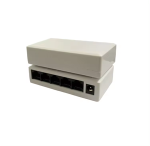 Nuevos interruptores de red de 5 puertos 10/100M Interruptor de red de escritorio Software de hardware de computadora