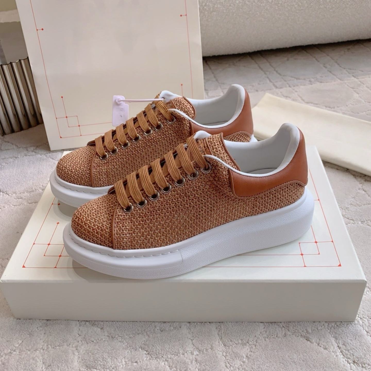 สีน้ำตาล