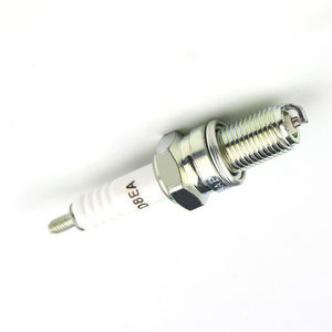 Motosiklet parçaları ve aksesuarları motosiklet motoru NGK Bujia C7HSA CR8E CR9E D8EA BP7HS B8ES B7ES BM7A BPM7A BM6A seramik buji - Product Image 3