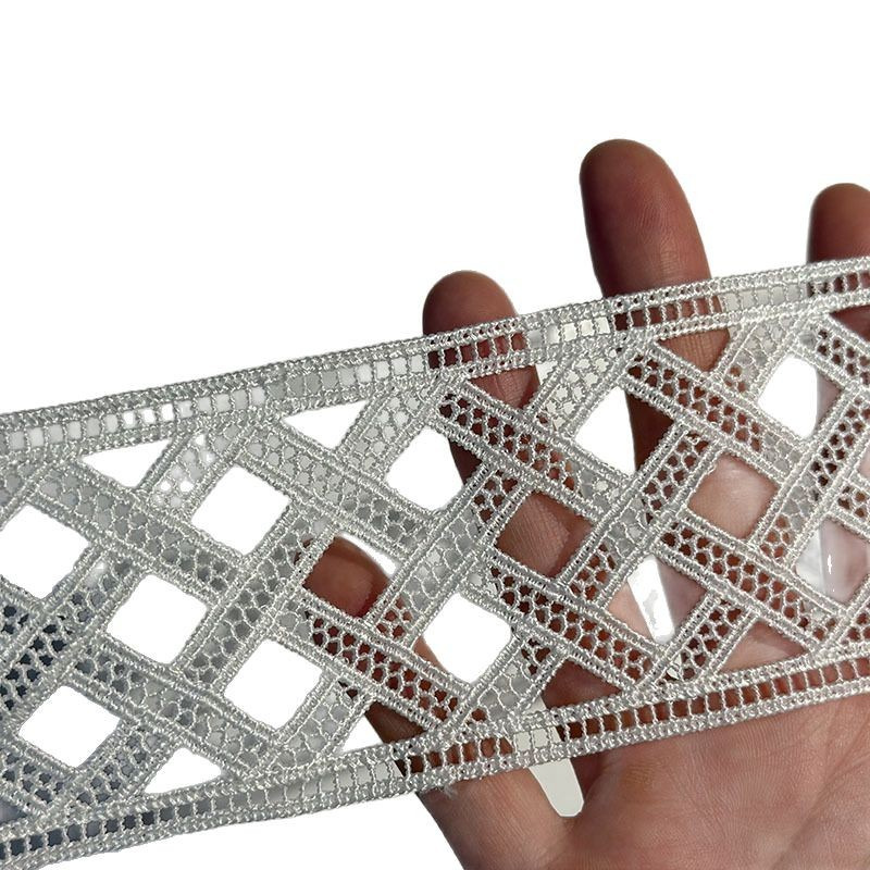 5,7 cm-blanc-5,7 cm de large