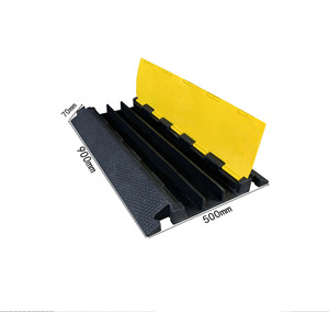 Karayolu güvenliği kablo koruyucu apronu sped hump 3 kanal kablo koruyucu - Product Image 1