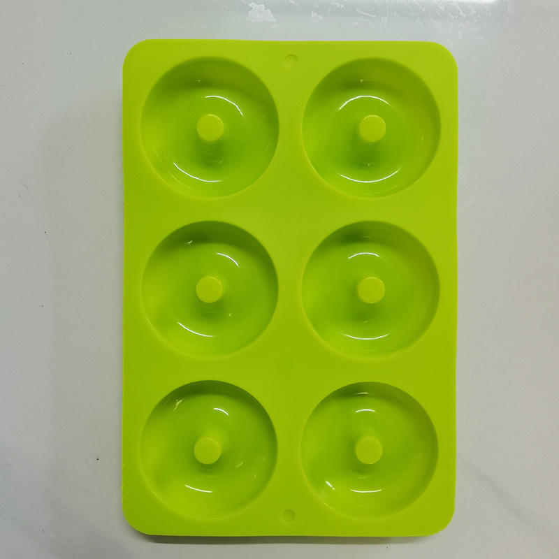 สีเขียวอ่อน