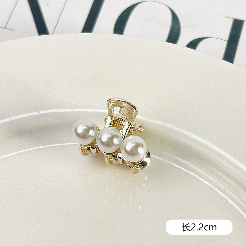 Small champagne-3 pearls