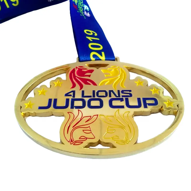 カスタマイズされた柔道カップメダルソフトエナメルカラーの金メッキメダリオン無料デザインスポーツメダル