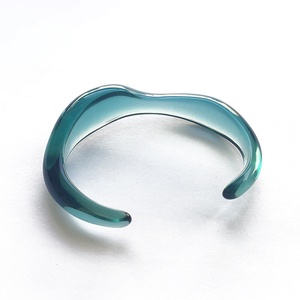 กำไลข้อมือเรซินสีใสหลายสีลายหยกเลียนแบบสไตล์ยุโรปและอเมริกา - Product Image 6
