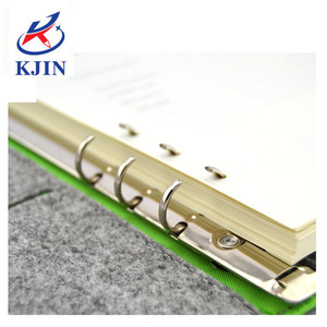 Записная книжка из биоразлагаемого войлока ISO BSCI с эластичным шнуром - Product Image 3