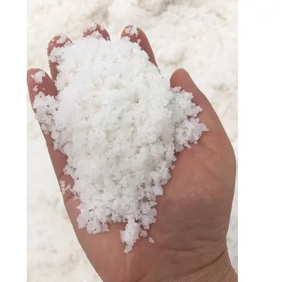 La fábrica de nieve vende directamente sal industrial triturada en grandes existencias