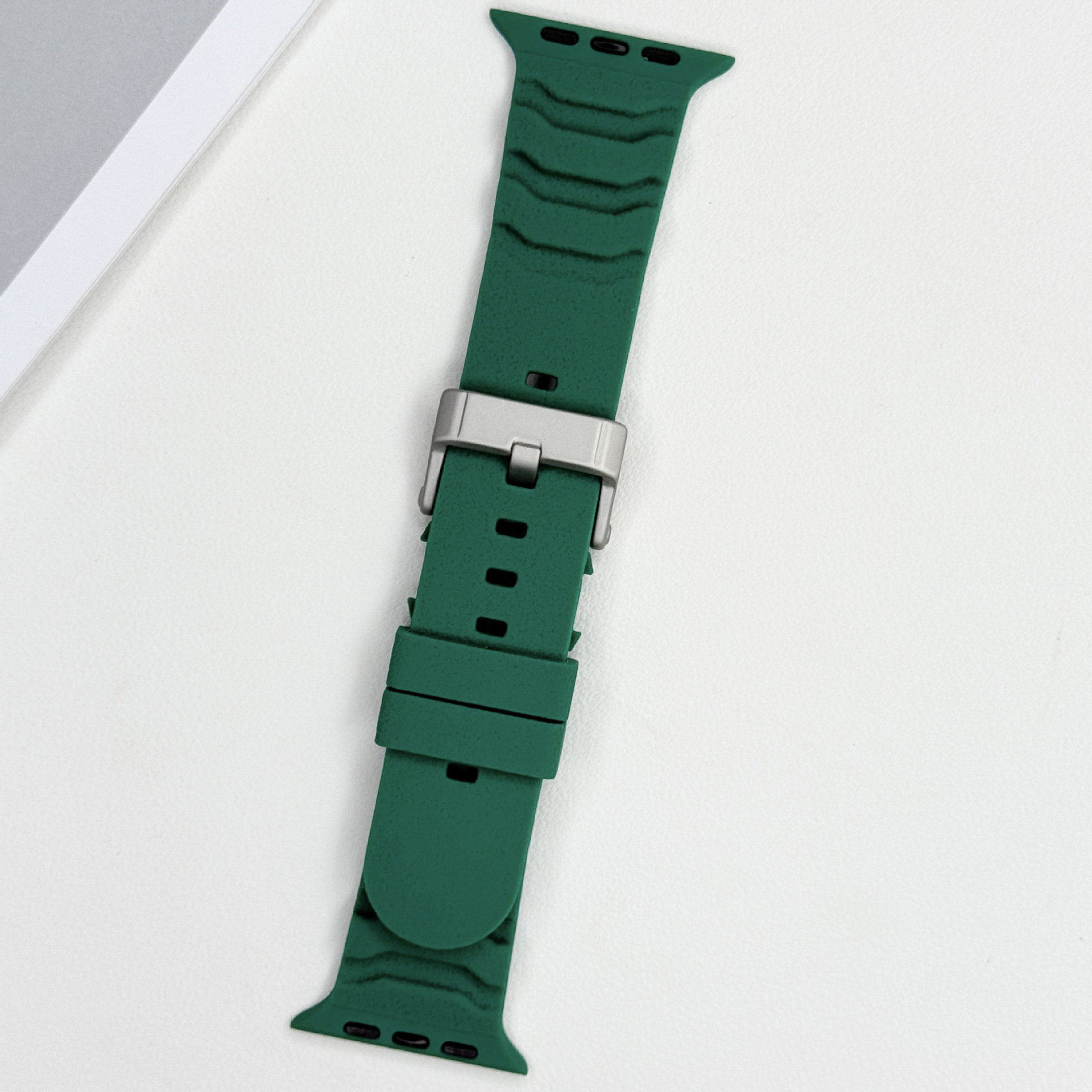Green without Compass