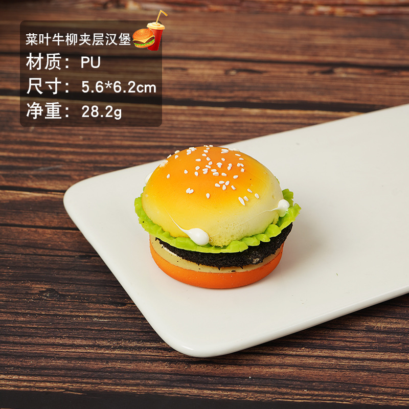 Burger en couches avec filet de bœuf et 7 feuilles de légumes