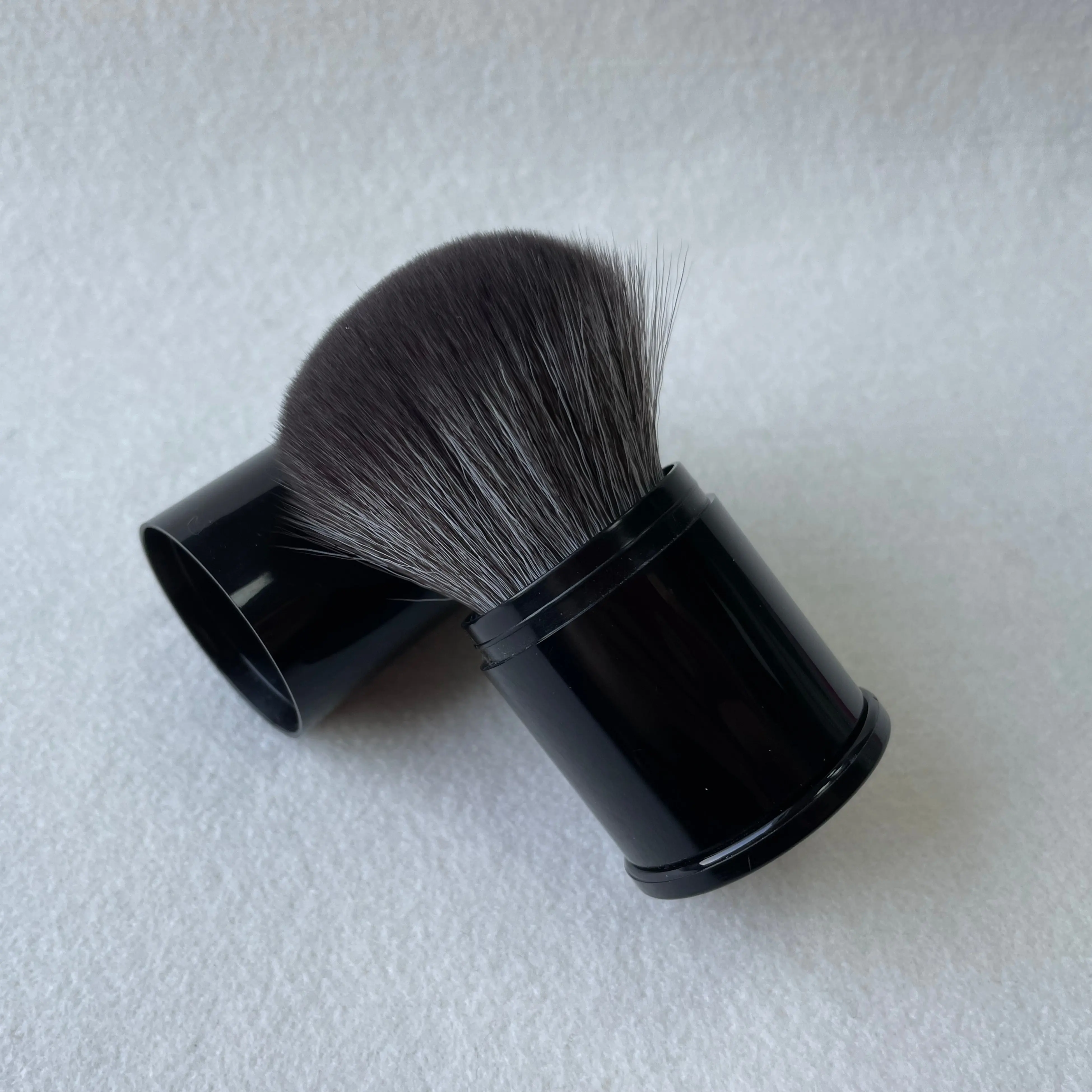 Glo kuas Makeup kecantikan, gagang plastik hitam mudah dibawa dengan penutup 1 Buah rambut halus tebal Pro Makeup-Brush untuk kecantikan Kabuki