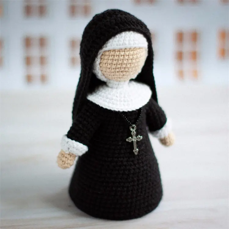 Boneca de crochê Amigurumi de mão, boneca de pelúcia Amigurumi de preto e branco, novo design, novo design, 2024