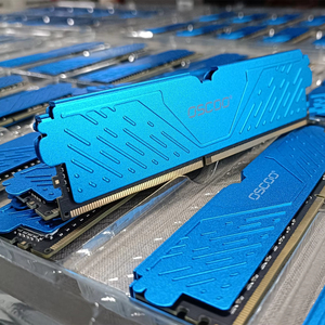 OSCOO RAMs DDR4 32GB 16GB 8GB 4GB DRAM Memory Dimm 2400MH 2666MHZ 3200MHZ Memory Cooling Heatsink Game Computer Parts PC RAM <strong>DDR</strong>
