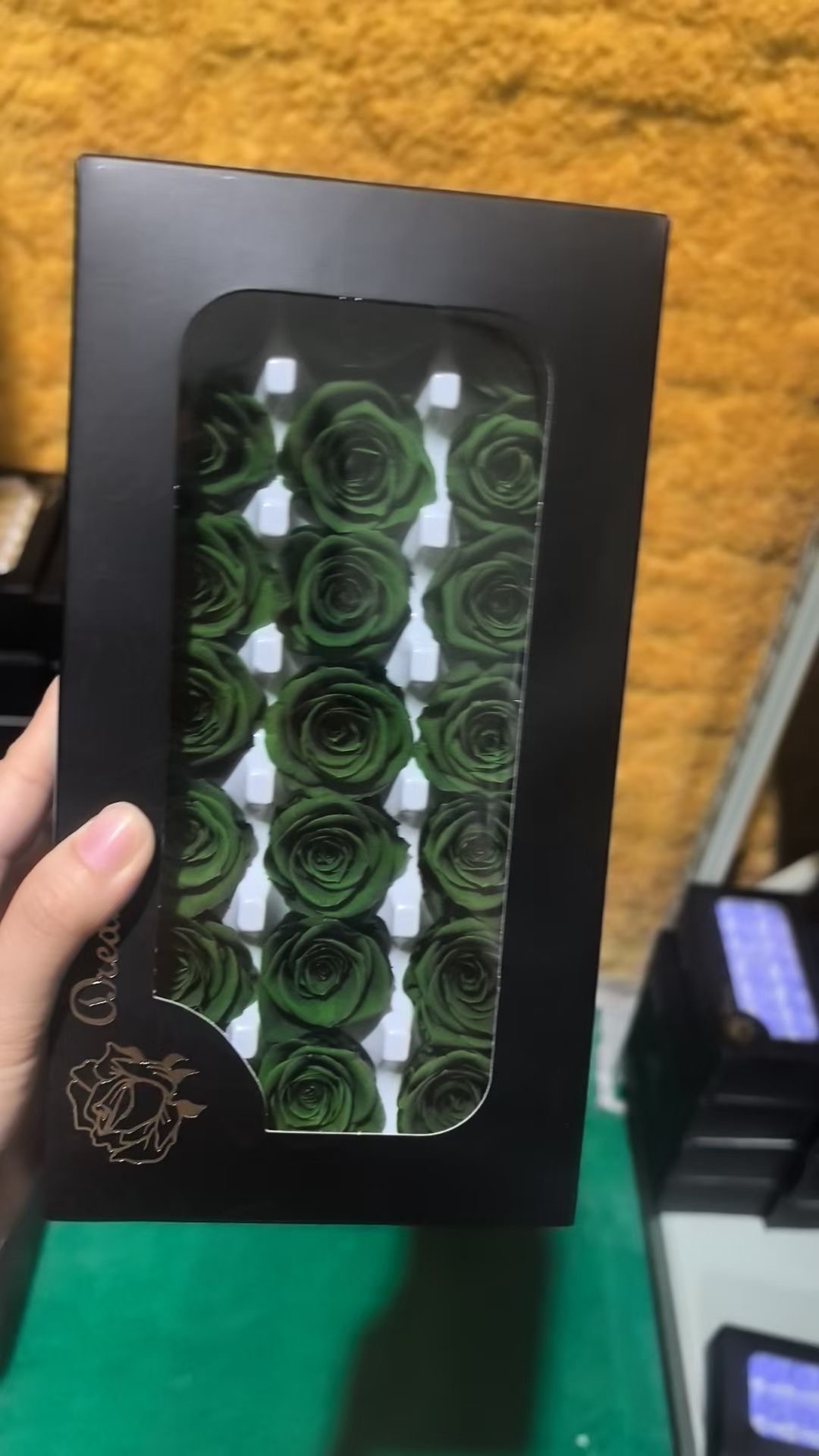 verde oscuro