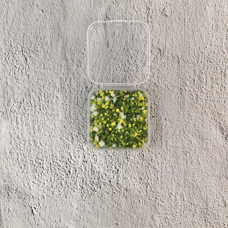 colorful Mo - Yellow and White Small Box Packaging