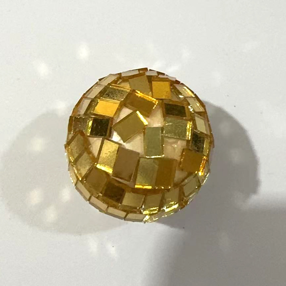 Clavos de cuerno dorados de 3 cm