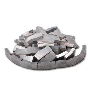 Segmento de diamante prensado en caliente para brocas de núcleo Segmento de broca para construcción de hormigón para piedra natural - Product Image 1