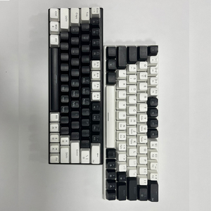 Yeaibo OEM Interruptor azul con cable Tipo C Iluminación de color retroiluminada RGB intercambiable en caliente para computadora Teclado mecánico para juegos de comercio DIY - Product Image 1