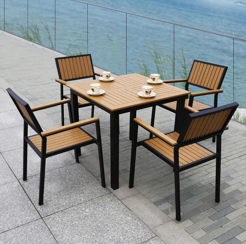 Meubles de restaurant en plein air à personnaliser, fournitures de salle à manger en bois en plastique, ensemble de tables et chaises