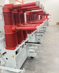 ZN85 High Voltage 35kV Vacuum <strong>Circuit</strong> <strong>Breaker</strong> 40.5kv Intelligent <strong>Embedded</strong> Withdrawable VCB Three Phase 12kv Rated Voltage - Product Image 2