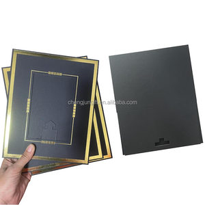 Anpassbarer Schwarzer Bilderrahmen mit Staffelei-Ständer, Souvenir-Fotorahmen mit Gold-LOGO-Druck - Product Image 4