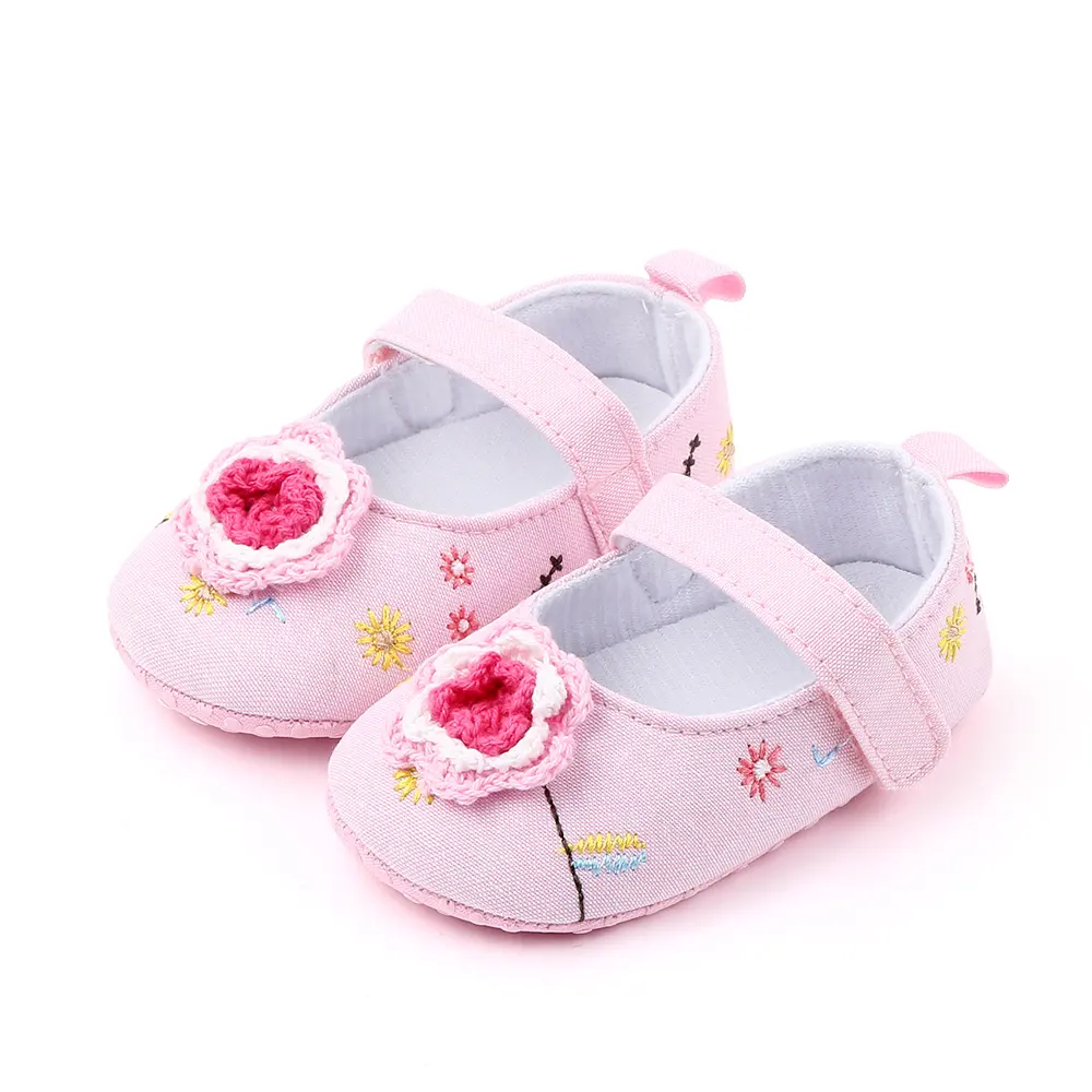 Hermosos zapatos para bebés, zapatos para caminar con flores de ganchillo para niñas, zapatos para bebés recién nacidos a granel