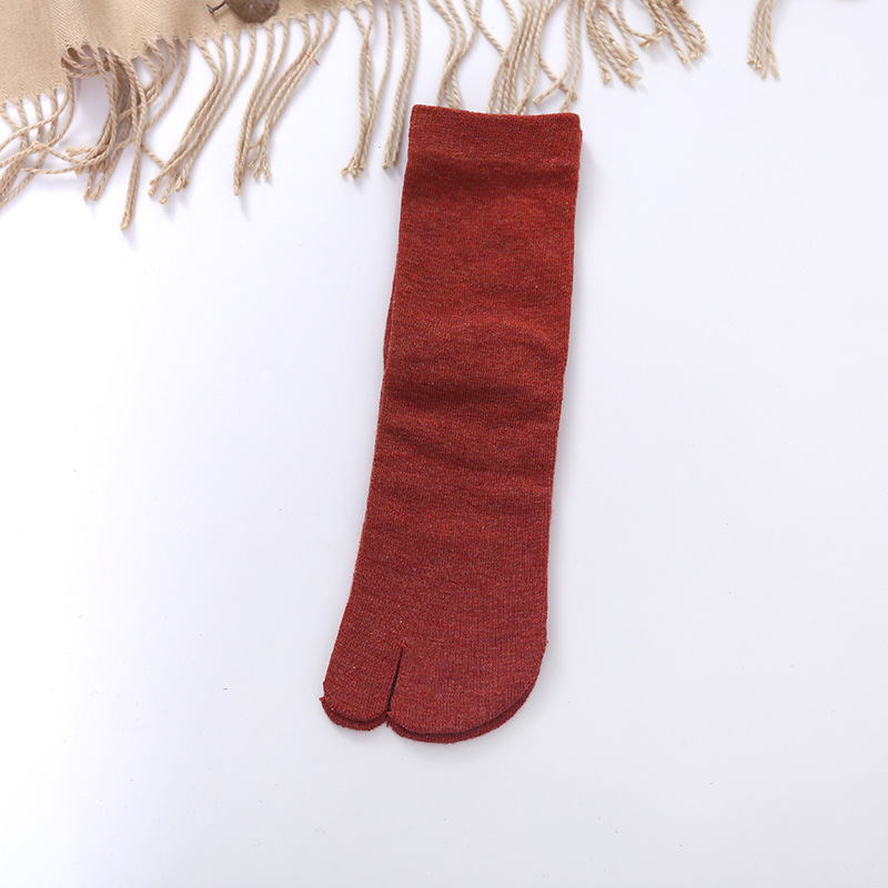 fer brodé rouge