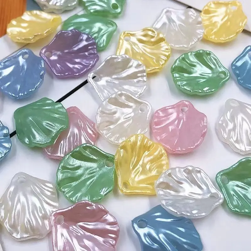 Accessori fai da te all'ingrosso perline di fiori di perle di conchiglia di plastica ABS per la creazione di gioielli