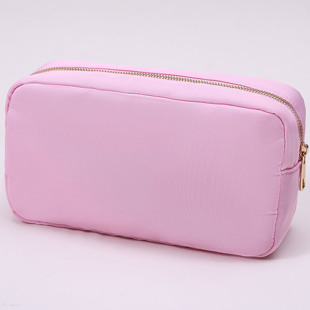 #8 light pink nylon bag