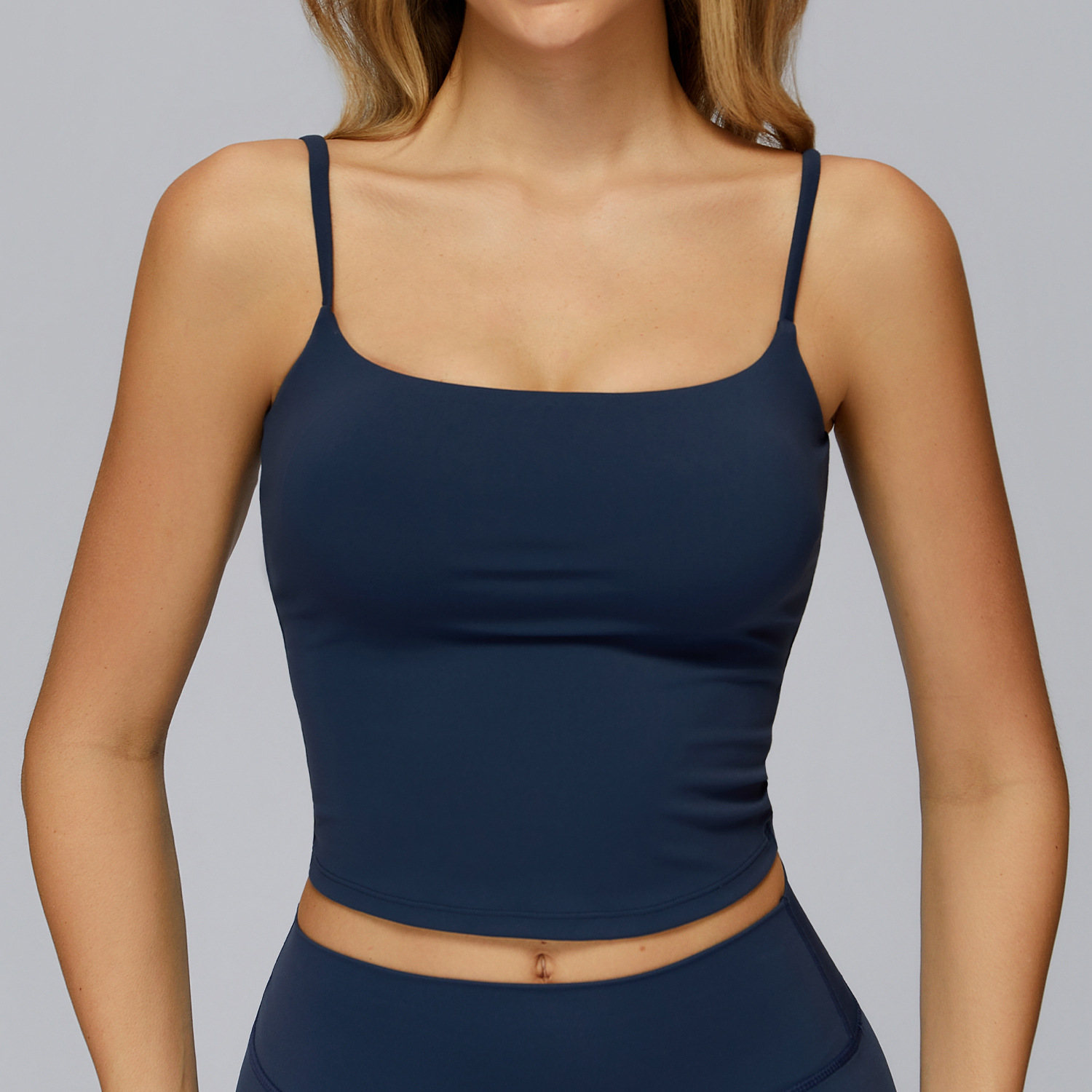 haut bleu marine