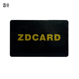 Vendita calda LOGO personalizzato unico codice QR in plastica RFID Social programma NFC biglietto da visita