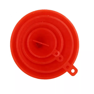 Huni aracı <span class=keywords><strong>4</strong></span> adet plastik huni seti mutfak ve otomotiv kullanımı Mini, küçük, orta ve büyük huni şişeleri doldurmak için
