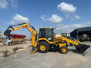 Máquina BHL75 TLB de servicio pesado con cubo 4 en 1 para excavación y carga - Product Image 6