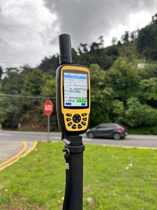 <strong>High</strong>-Precision 660 RTK Handheld <strong>GPS</strong> Terminal for Surveying and Mapping Enhanced <strong>Accuracy</strong> Easy to Use 1cm Level <strong>Accuracy</strong> IP65 - Product Image 6