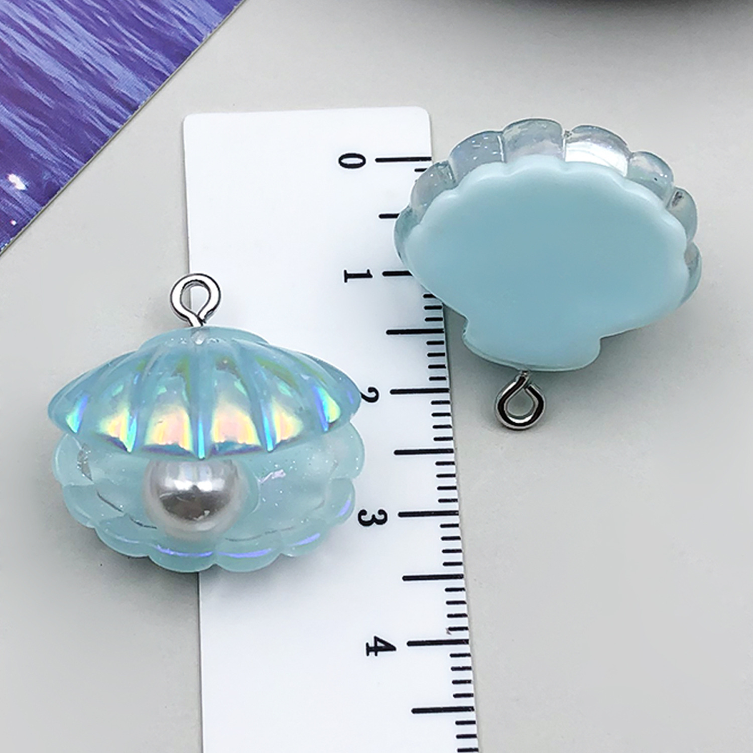 Lake Blue Iridescent Shell 23x23x17mm 3.1g-24105