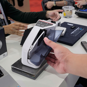 V30便携式迷你点钞机便携式多国纸币纸币点钞机 - Product Image 5