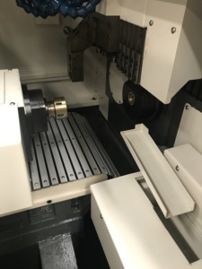 Torno CNC de tipo suizo, torno de 4-5 ejes, precio de máquina de cama plana - Product Image 4