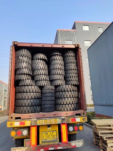 איכות מושלמת אוויר ללא צמיג מוצק 250-15 מטעין צמיג מחיר תחרותי