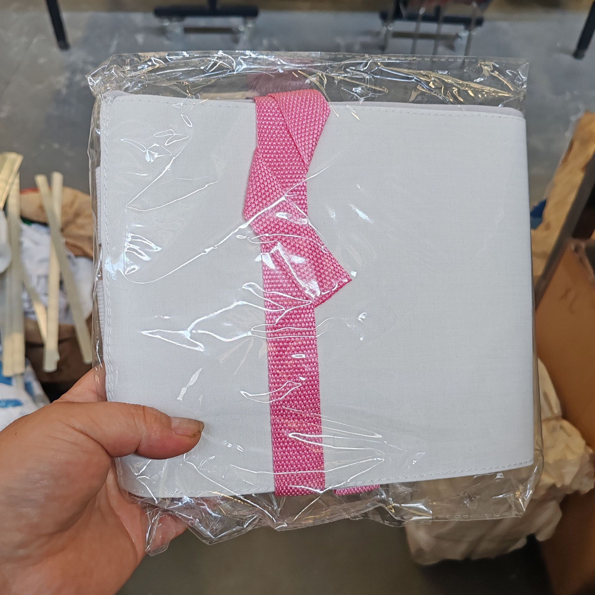 White (the color of the webbing may change).