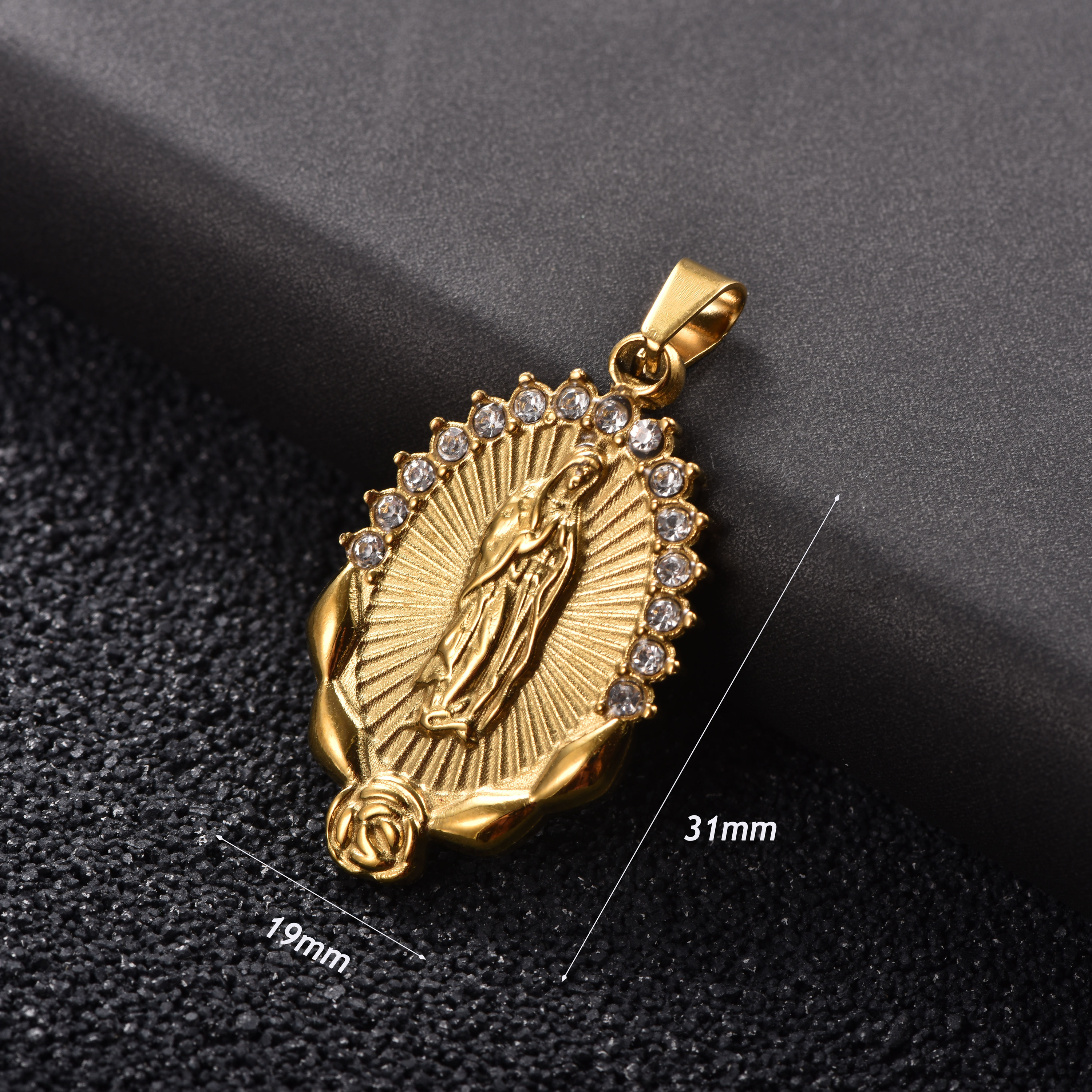 Pendentif en or Style 10
