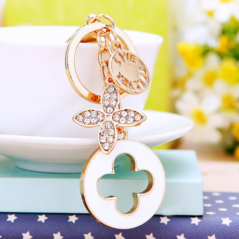 Big brand four-leaf clover white