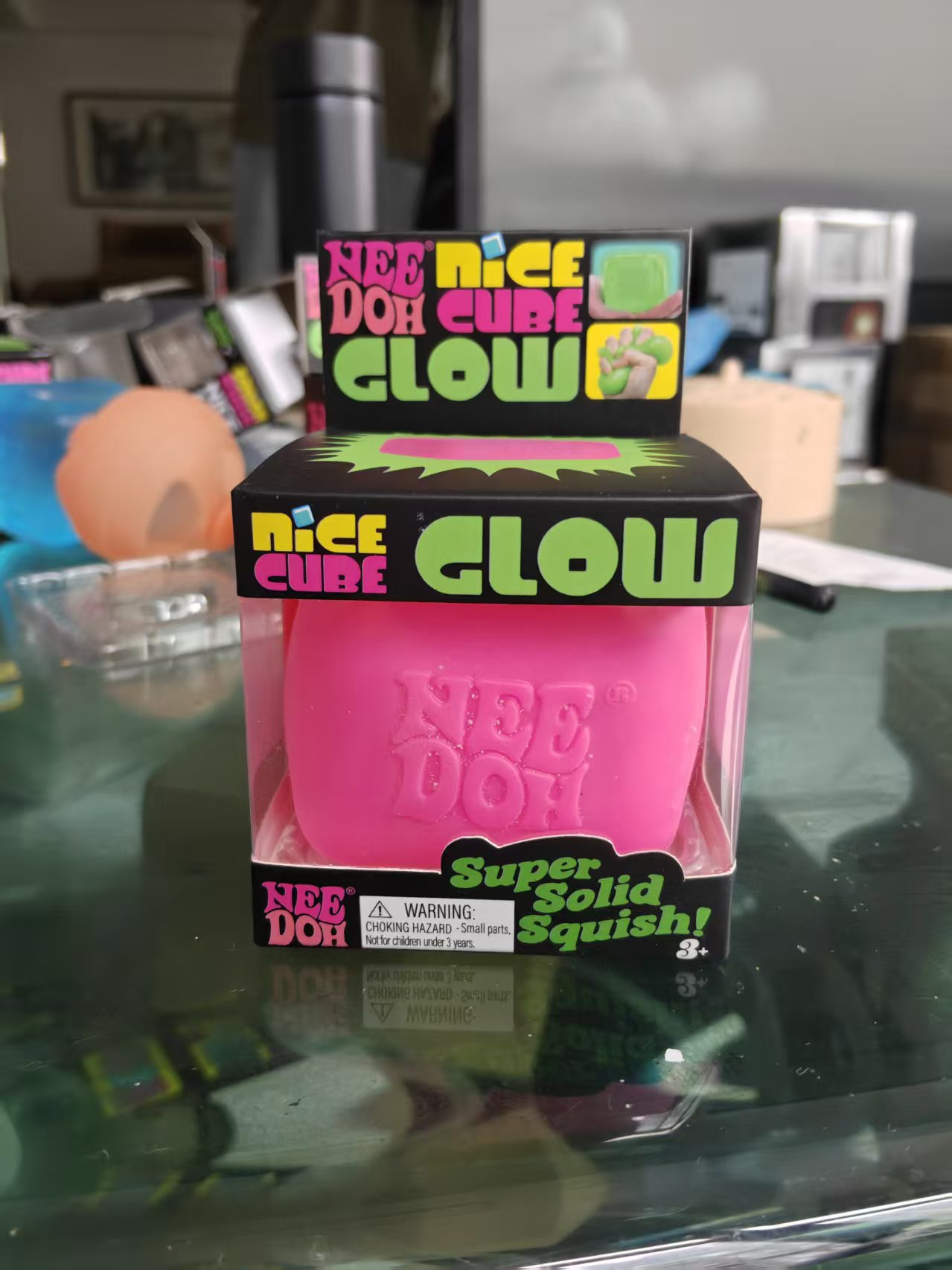 glow- pink