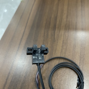 EE-SX671-WR 1M L-Type sensore ottico di rilevamento della luce a infrarossi con uscita NPN DC5 ~ 24V Micro tipo di Lead-Out fotoelettrico - Product Image 2