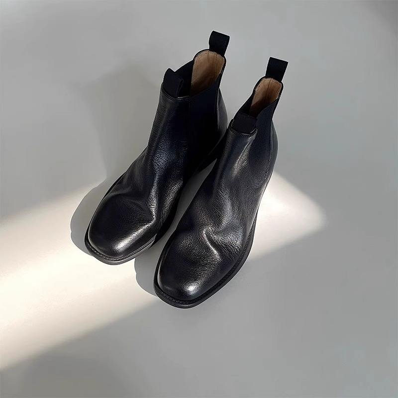 หนังนิ่มสีดำ