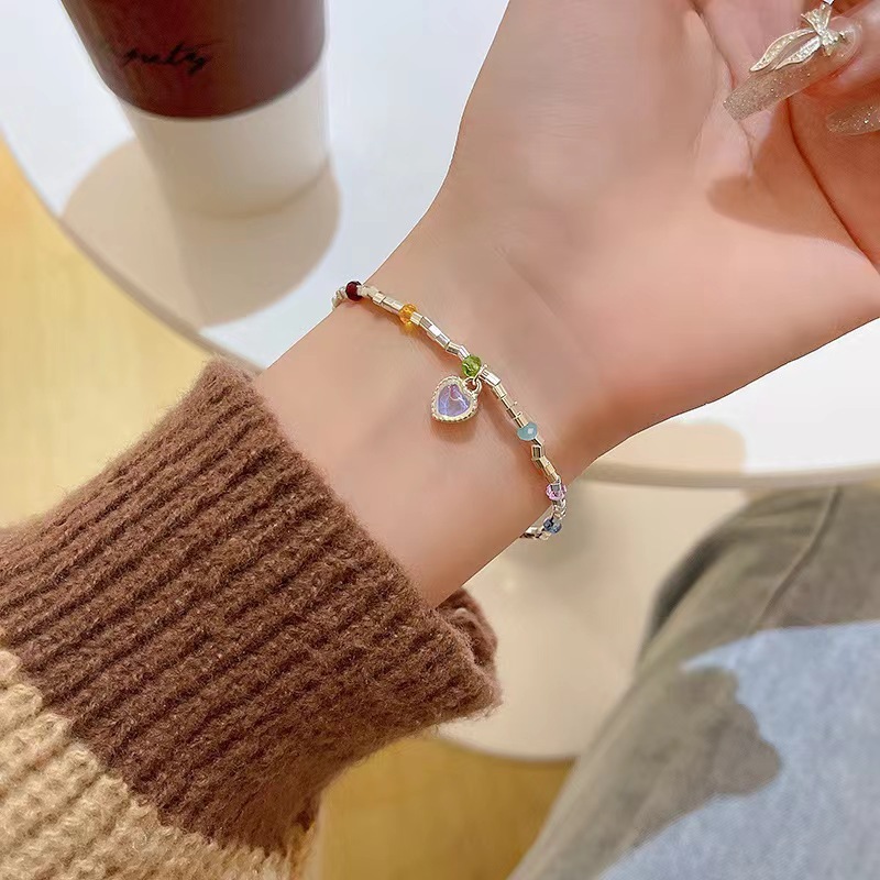 Bracelet pendentif coeur perlé-Multi