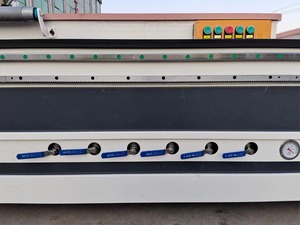 Enrutador CNC para máquina de carpintería con cambiador de herramientas lineal - Product Image 2